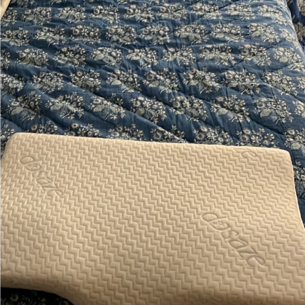 Dosaze contour pillow